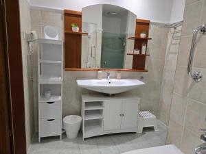 Room4U Apartman & Karos Wellness
