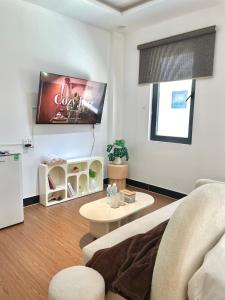 Dehom - Homestay Vạn Phúc City