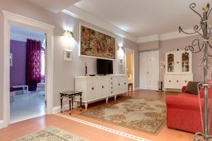 Sospiro Three-Bedroom Apartment with Terrace