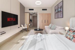 Prime Studio in JVC Near Circle Mall & Parks