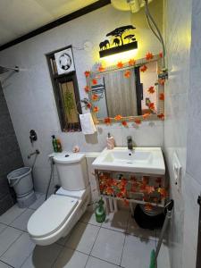 Shri Gauri Kunj Divine Stay Near Prem Mandir
