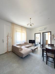 Princessa Apartments by Tsopozidis