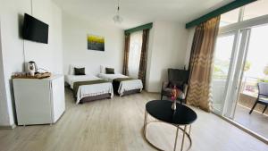 ÖZTUR OTEL YUMURTALIK