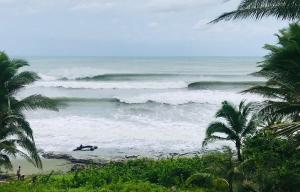 Surf Front Villa Samar