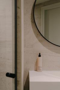 Boutique Hotel Herbergh Amsterdam Airport FREE PARKING