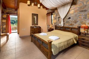 Villa Kimothoe with Private Pool, only 20 min to Elafonissi Beach