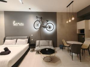 SWEET HOME at Chambers Residence