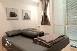 2 BR Cozy Cityloft Apartment RCL - 2219