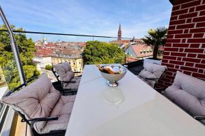 Historical Luxury Homes - Exclusive Selection