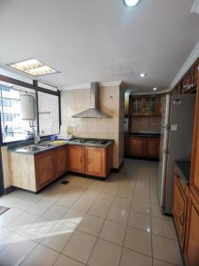 Luxurious SpaciousHome 17pax 4Bedroom Fahrenheit 88 Pavillon Bukit Bintang TRX AJH10