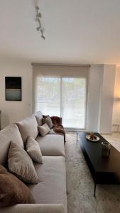Moderno apartamento con piscinas,gimnasio en mijas