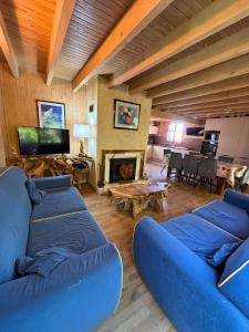 CONFORTABLE CHALET INDIVIDUEL SUR PYRENEES 2000
