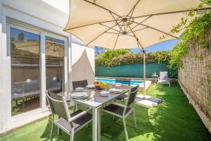 Beach Villa Ribot II by Sealand Villas