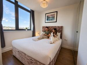 Sidemersey Livings - 2 Bedroom Central Skyline Apartment with views