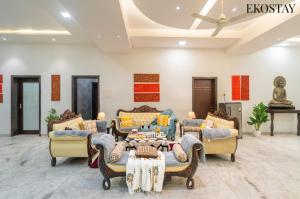 EKO STAY Gold- CHESTNUT VILLA