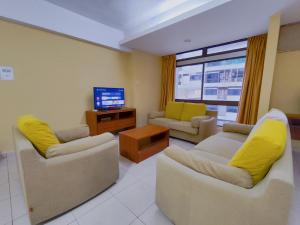 AJ-HOME Fahrenheit 88 Pavillion Bukit Bintang 8pax