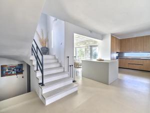 "Big Blue"Seafront Villa Naousa Paros