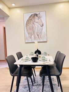 Two-Bedroom Apartment Near JKIA & SGR Free Parking & Wi-Fi By Irene