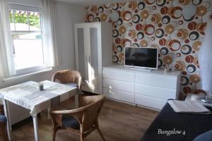 Bungalow Robbe im Ostseeidyll am Waldrand