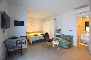 Danka Studio with terrace