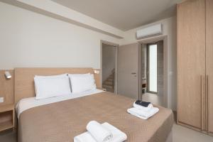 La Divina Luxury Villas with Heated Pool