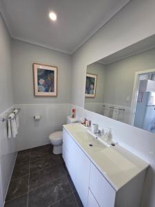 Aart Apartments
