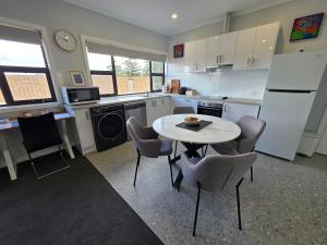 Aart Apartments