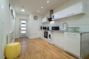 Cozy Urban 2BR with courtyard