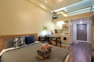 Stay House