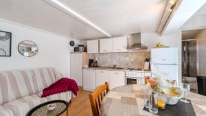 Apartman Cherry pool Crikvenica by Villas Guide