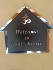 Xenis House