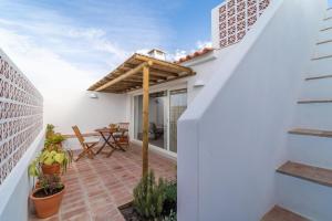 Casinha Do Burro, Casas Do Poente