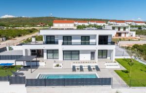 Villa Ikic ZadarVillas