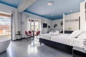 San Pietro Panoramic Suites with terrace & Rooms - Le Terrazze del Duca