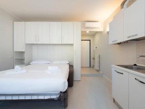 Xenia Milano - Studio apt in Via Monte Palombino 2