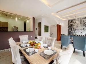 DanCenter Avanora Villa I 5BHK I Pvt Pool I Baga I GOA