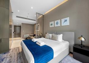 Maison Prive Canal View Studio