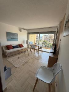Beautiful apartment in Jean Bart air conditioning swimming pool