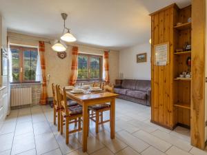 Apartment Santa Lucia-3 by Interhome
