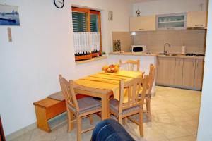 Holiday House Diana in Pasman, Family-Friendly Retreat