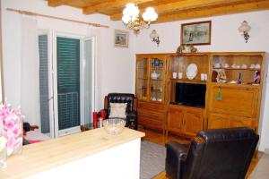 Holiday House Diana in Pasman, Family-Friendly Retreat