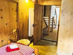 Apartment Chesa Margadant by Interhome