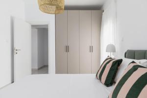 Glow Apartments, in Peraia Beach
