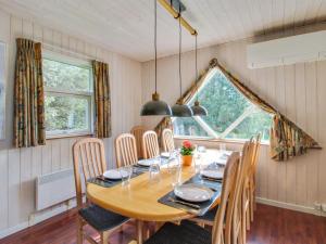 Holiday Home Hemming - from the sea by Interhome