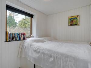 Holiday Home Hendrina - 500m from the sea by Interhome