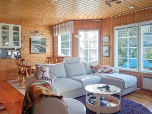 Holiday Home Villa heikinniemi by Interhome