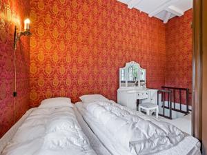Apartment Edine - 4-5km from the sea by Interhome