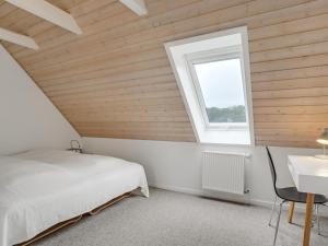 Apartment Edine - 4-5km from the sea by Interhome