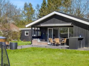Holiday Home Kennet - 30km from the sea by Interhome