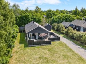 Holiday Home Anouk - 700m from the sea by Interhome